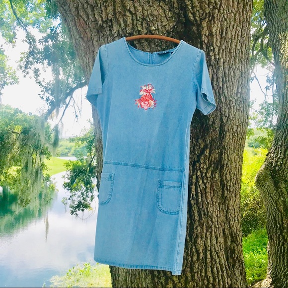 Vintage Dresses & Skirts - vtg retro 90s embroidered pineapple denim dress